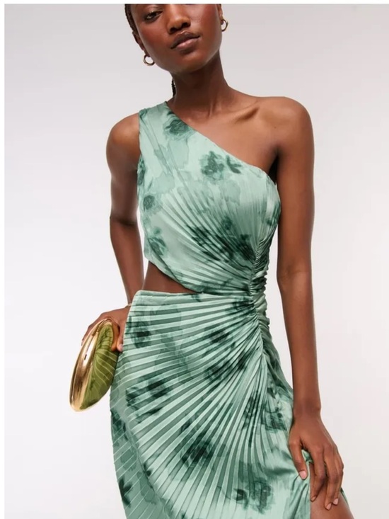 Abercrombie & Fitch Dresses & Skirts - NWT Abercrombie & Fitch Giselle Pleated One-Shoulder Maxi Dress Petite -Sz XSP
